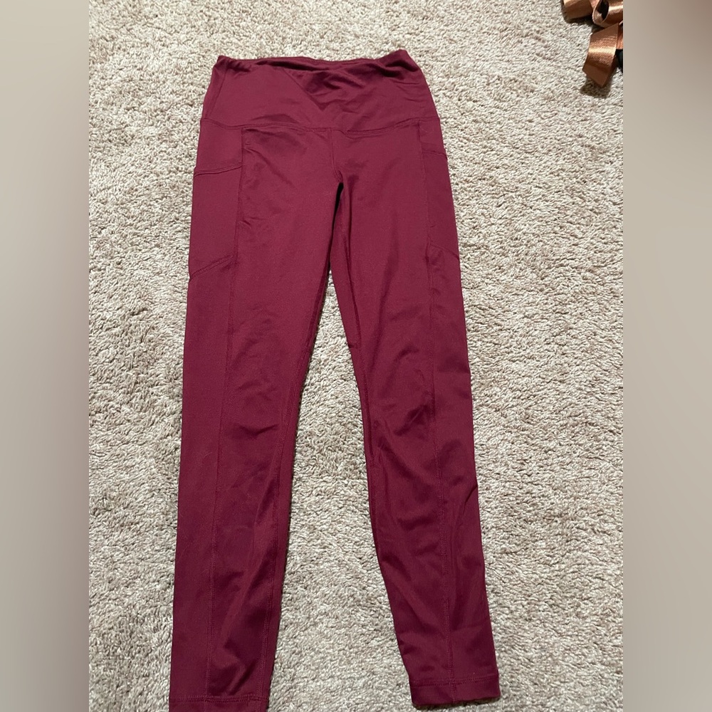 Velocity Women's Maroon Leggings
